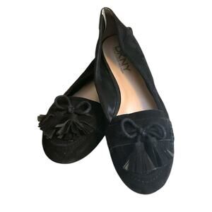 DKNY Loafer Shoes Womens Size 7.5M Aralyn Black Suede Slip On Tassels Kilt Comfy
